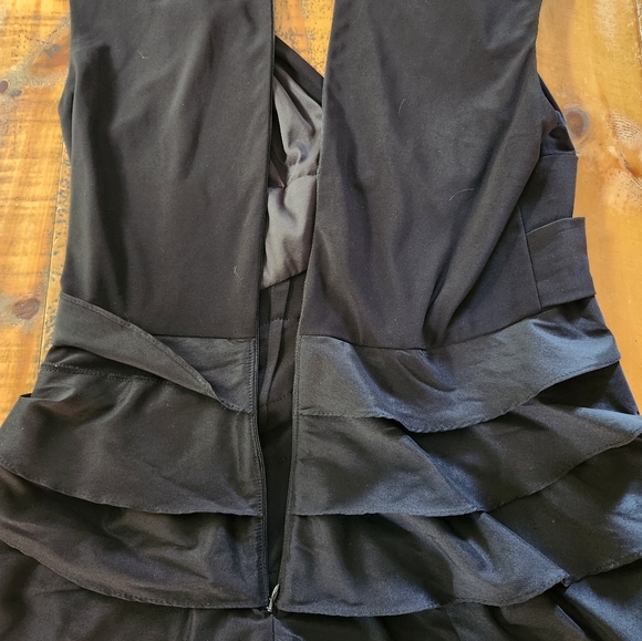 ♥️LE CHÂTEAU dress - Picture 5 of 11